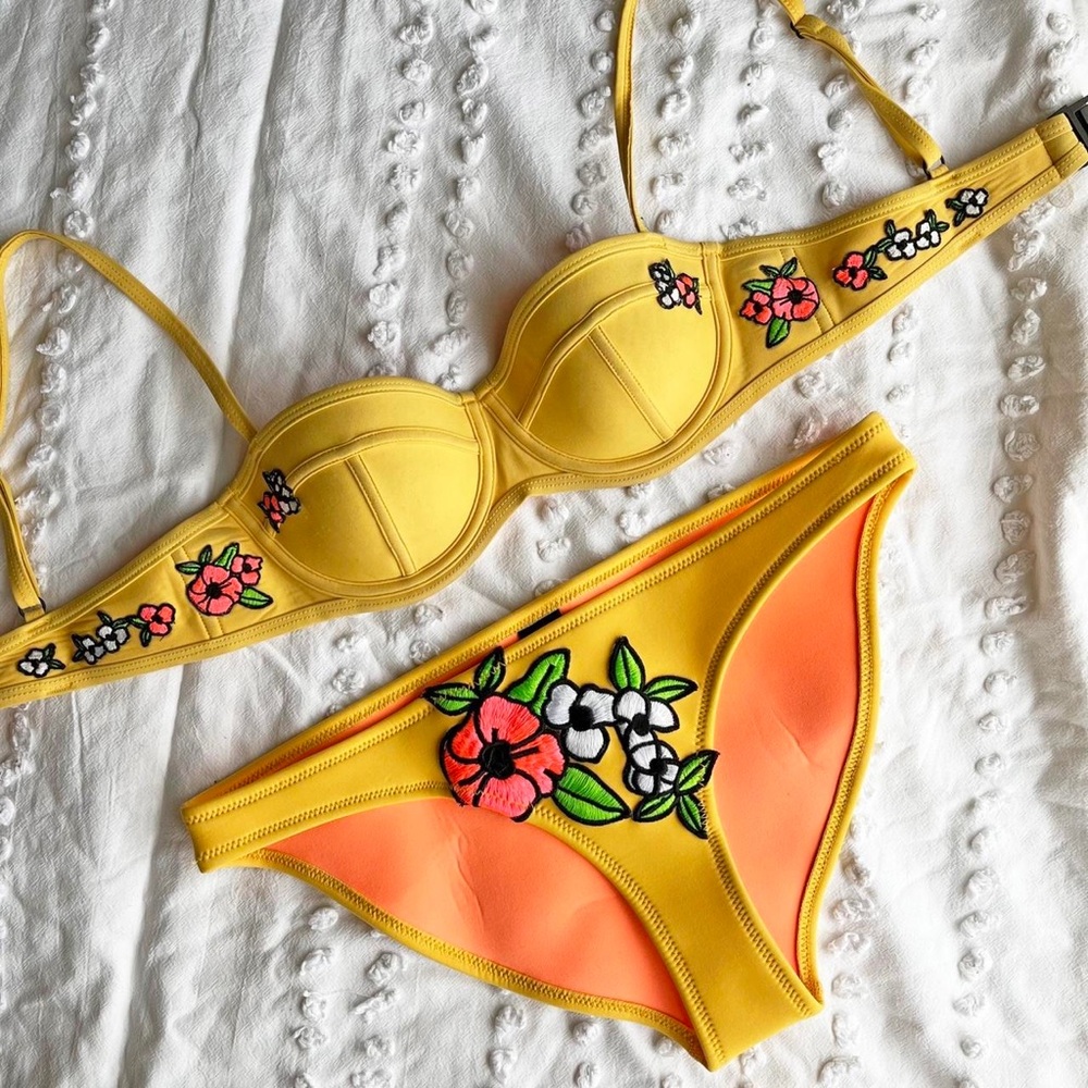Triangl Sm/Med Floral Bikini